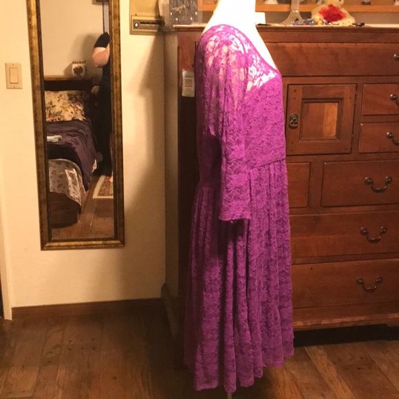 Purple Victorian Lace Dress - Picture 6 of 7
